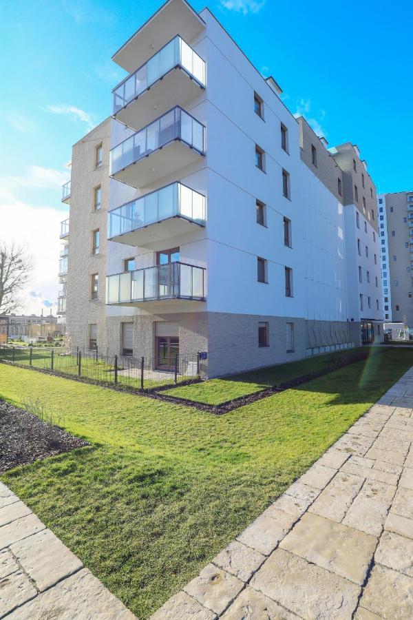 73 Apartment *